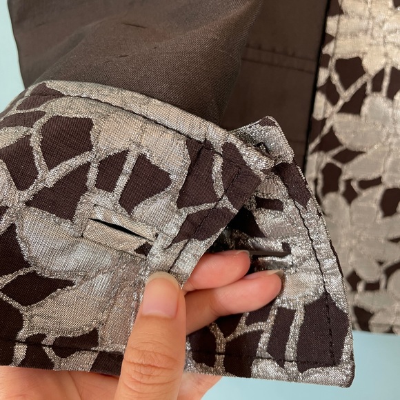 dolce & gabbana floral metallic button up jacket. brown silver silk logo blazer - Picture 4 of 9